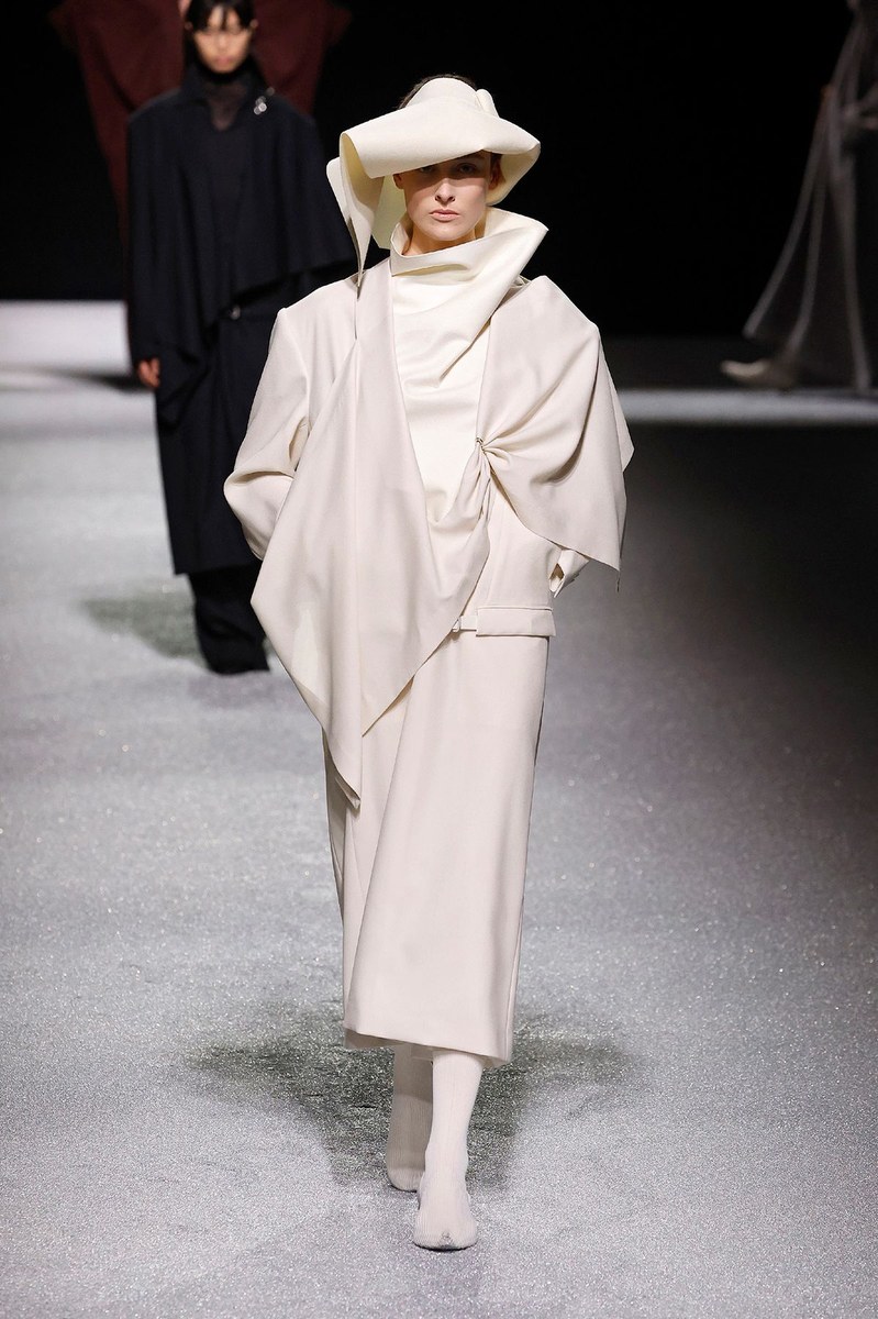 Look 24