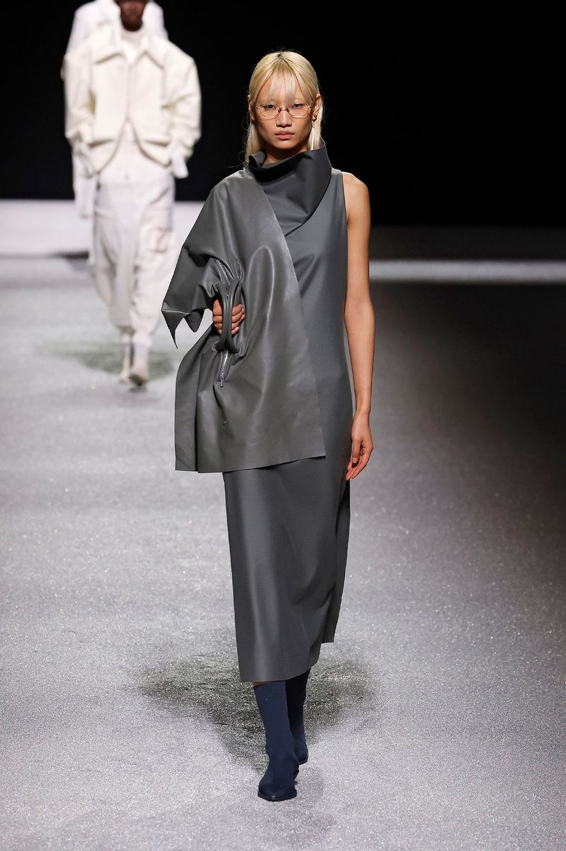 Look 27