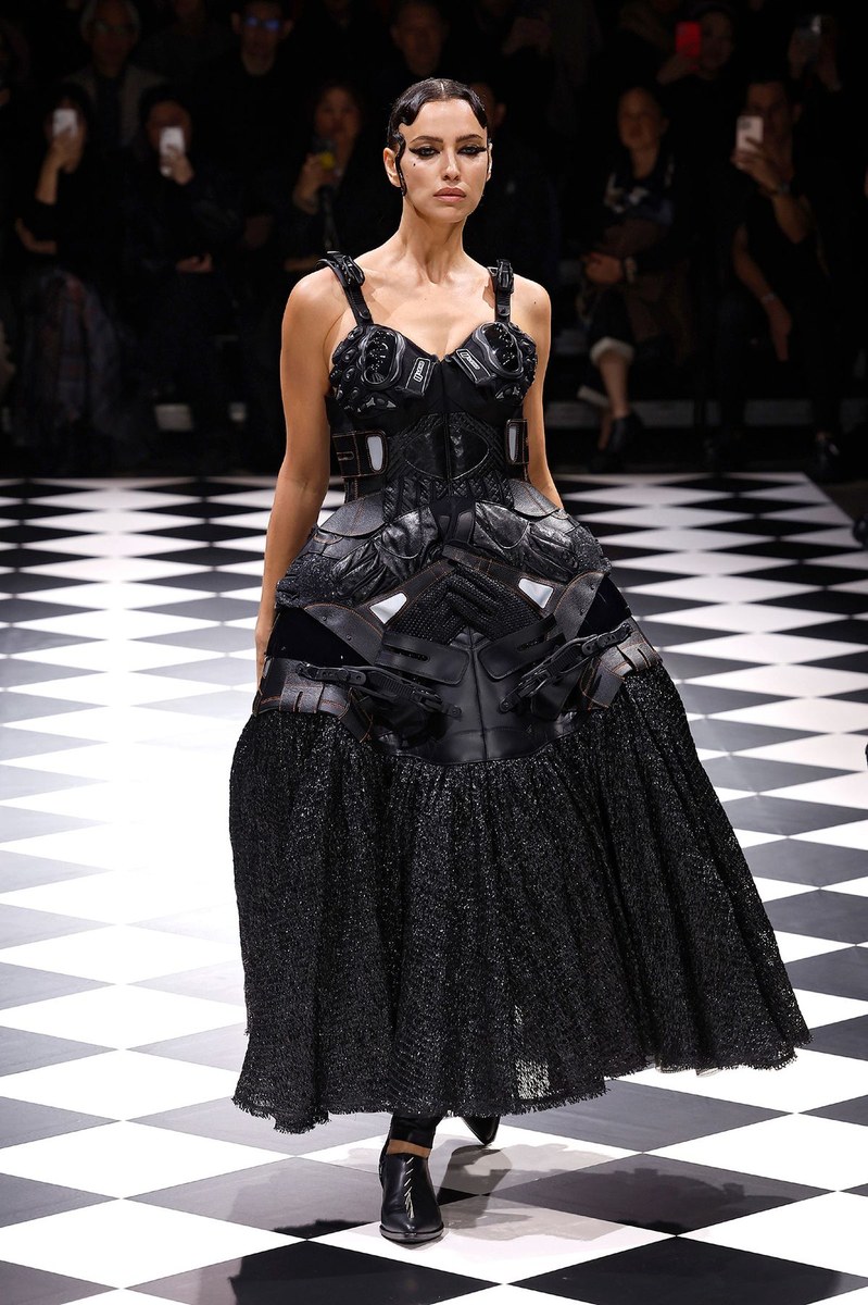 Look 2