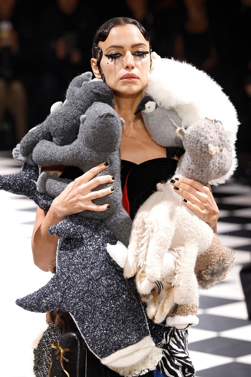 Look 14
