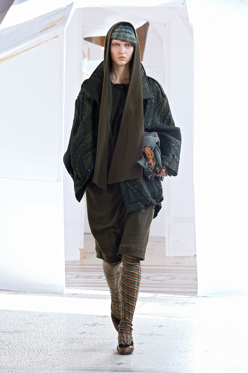 Look 4