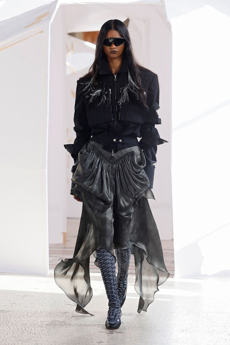 Look 13
