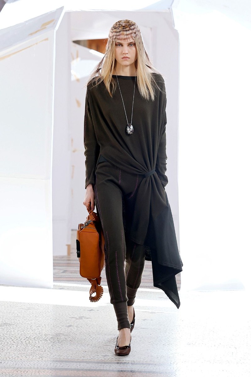 Look 25