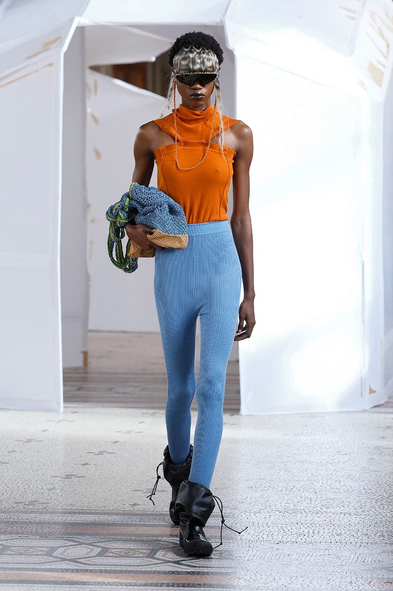 Look 28