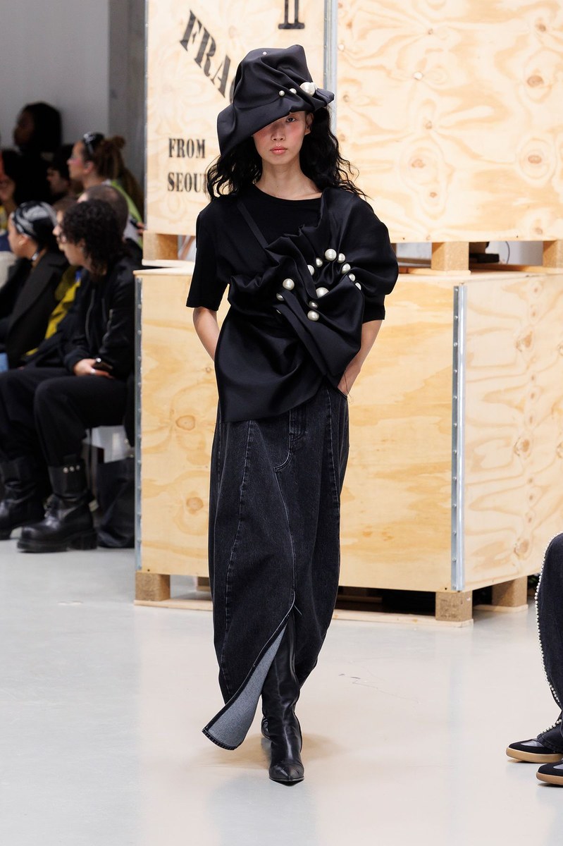 Look 7