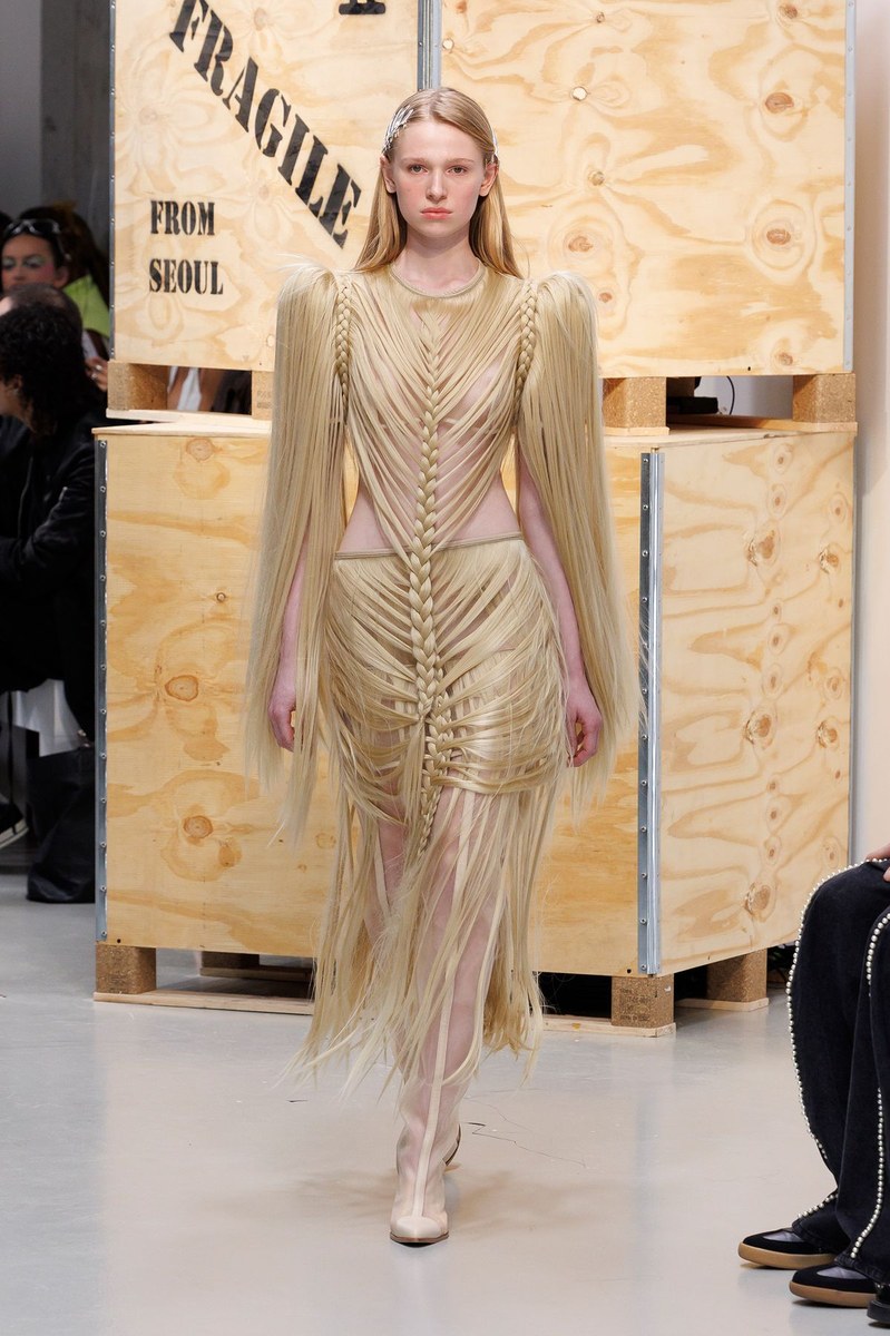 Look 17