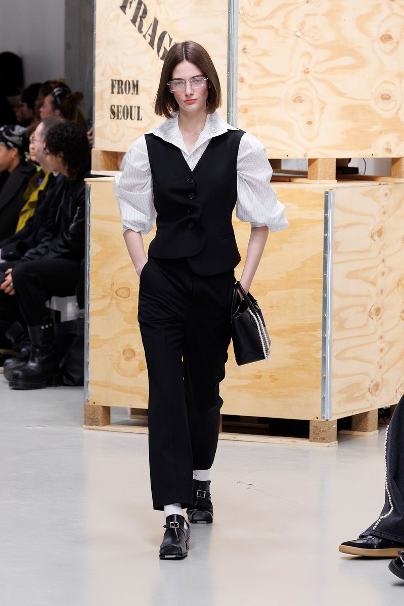 Look 25