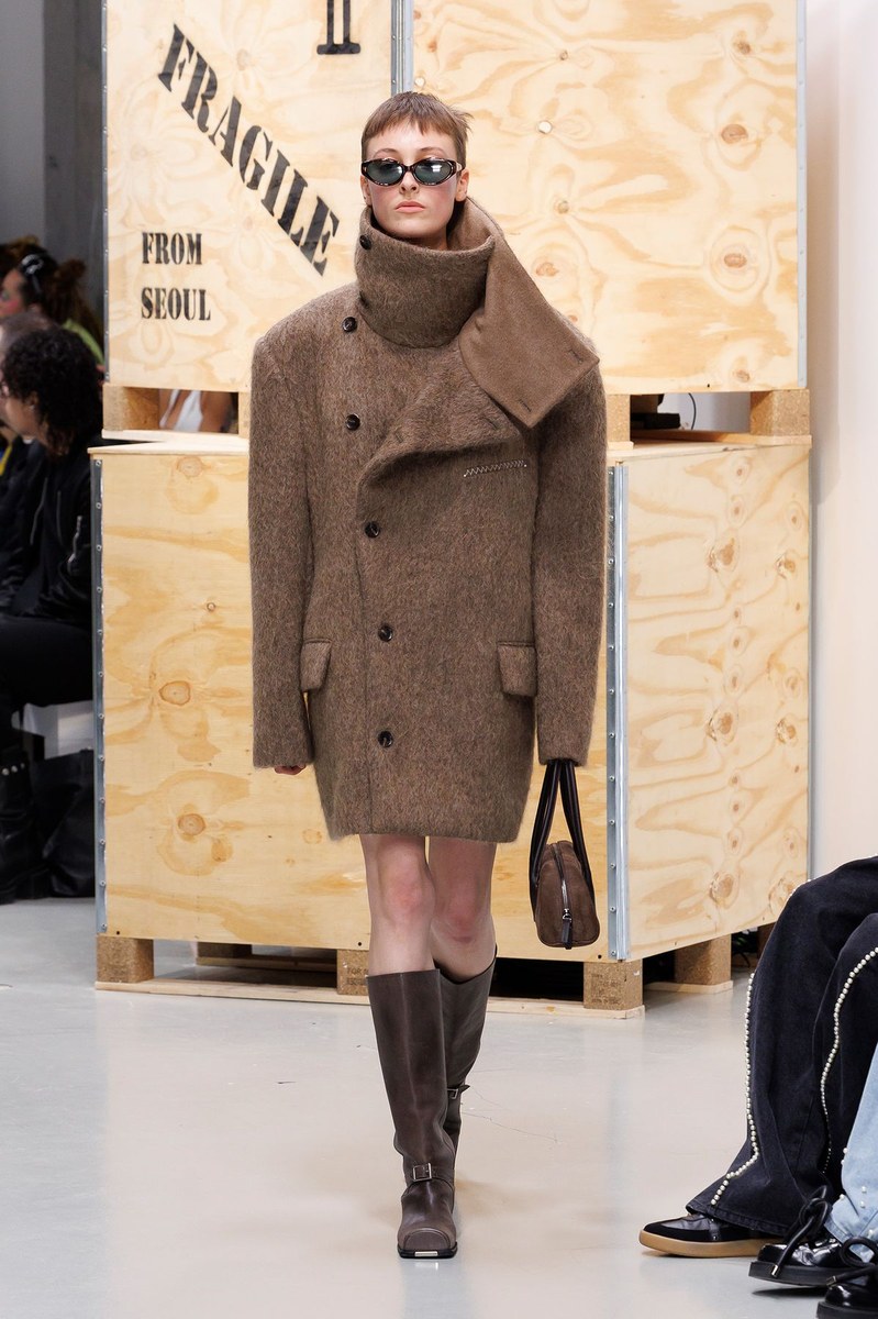 Look 27