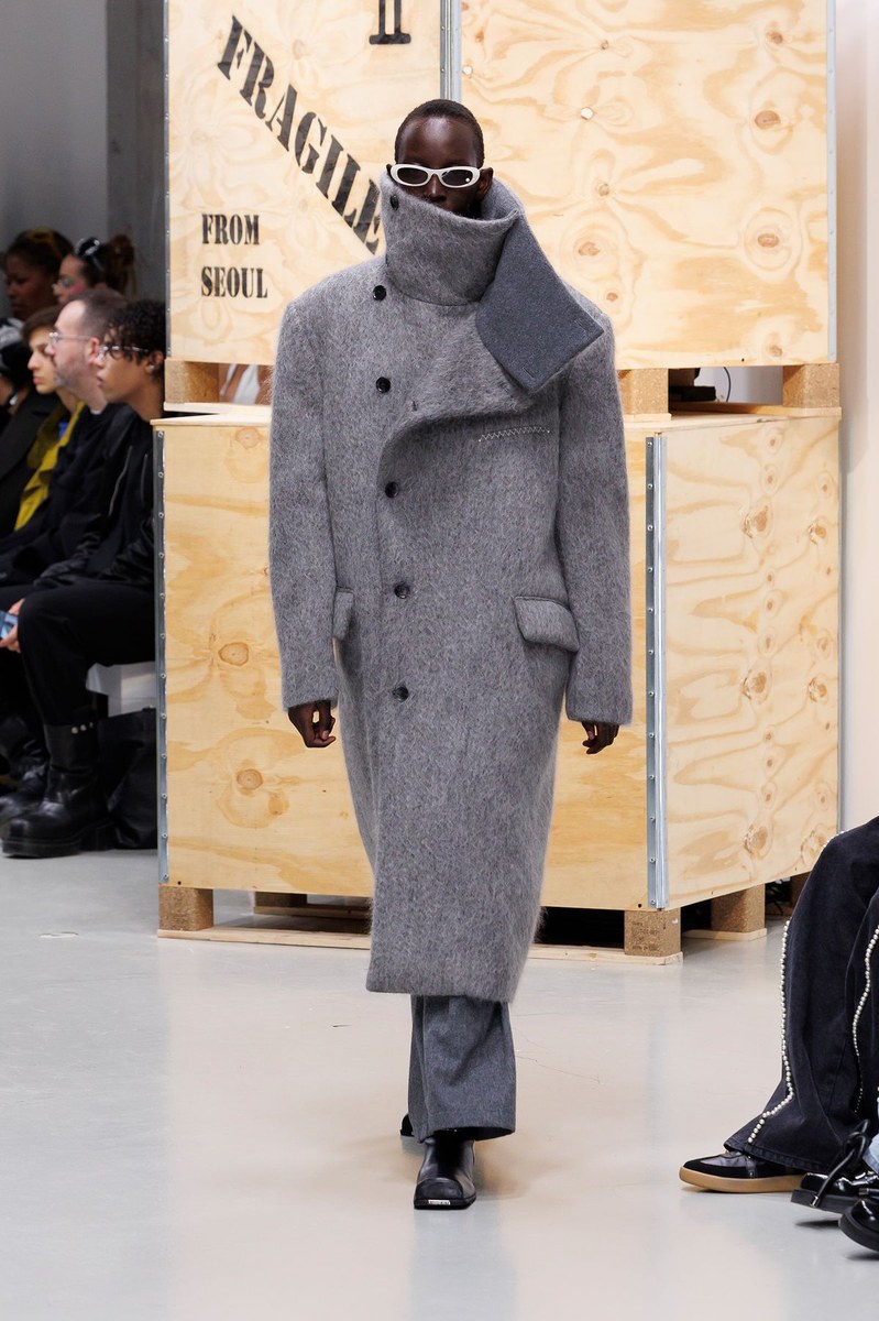 Look 28