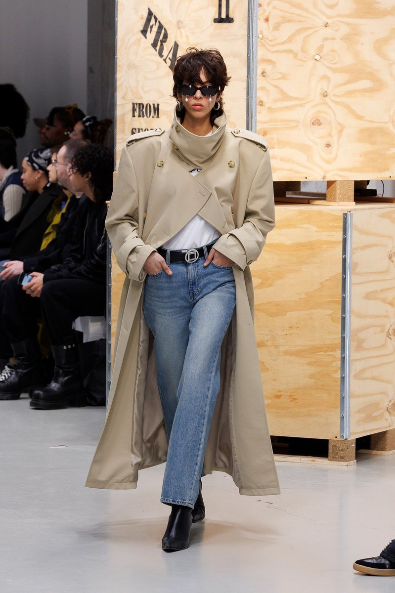 Look 30