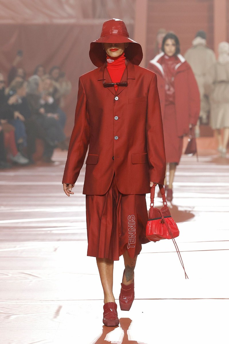 Look 11