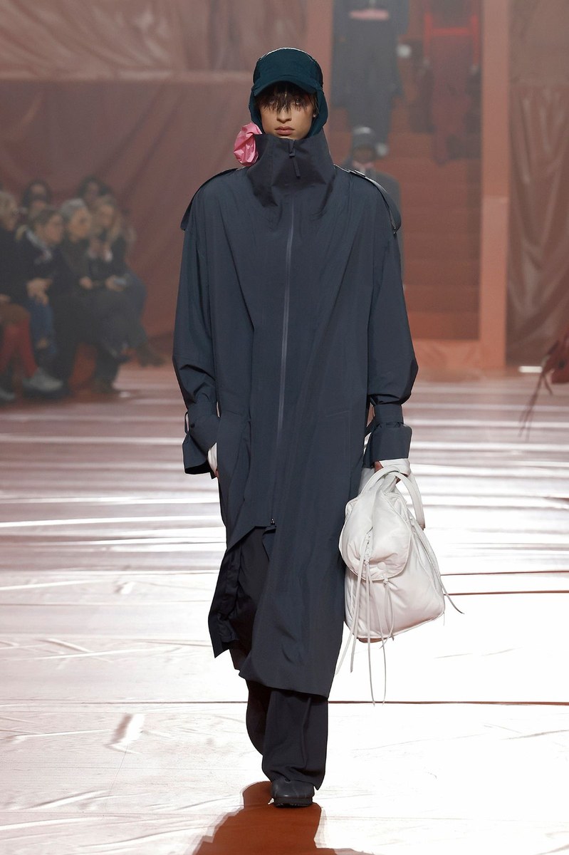 Look 24