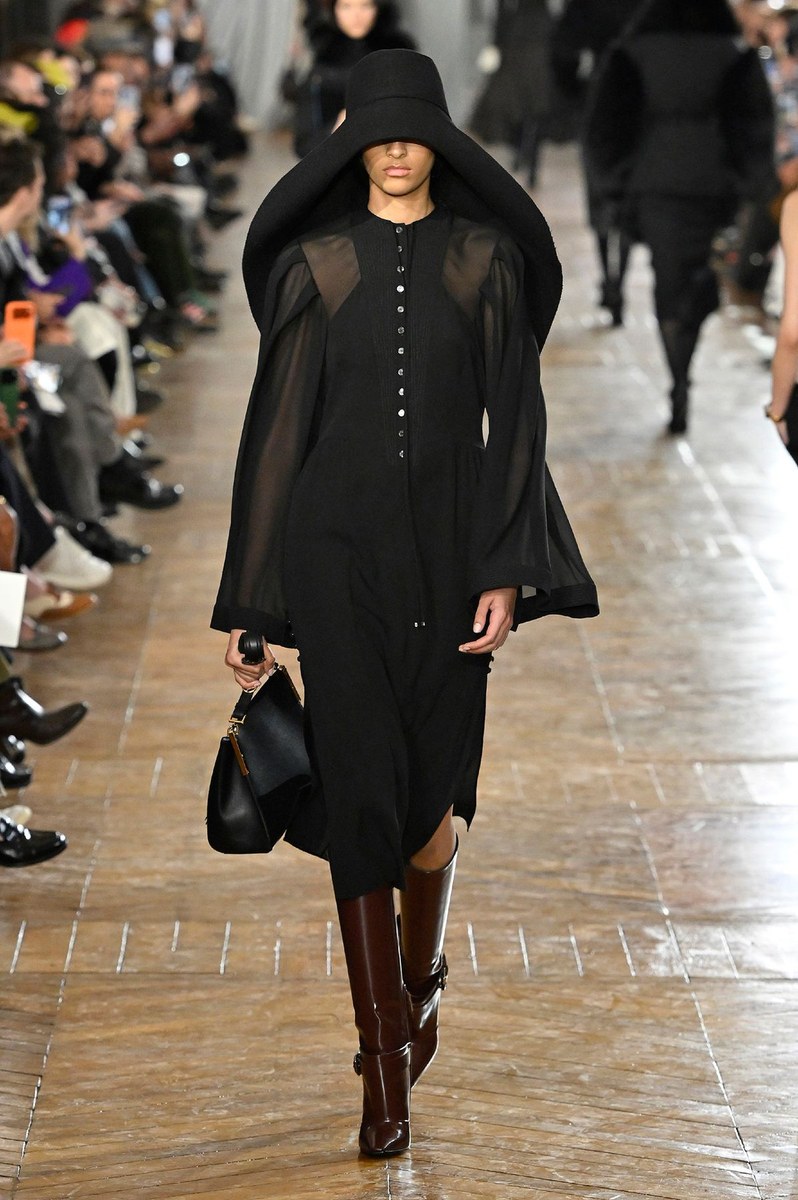 Look 8