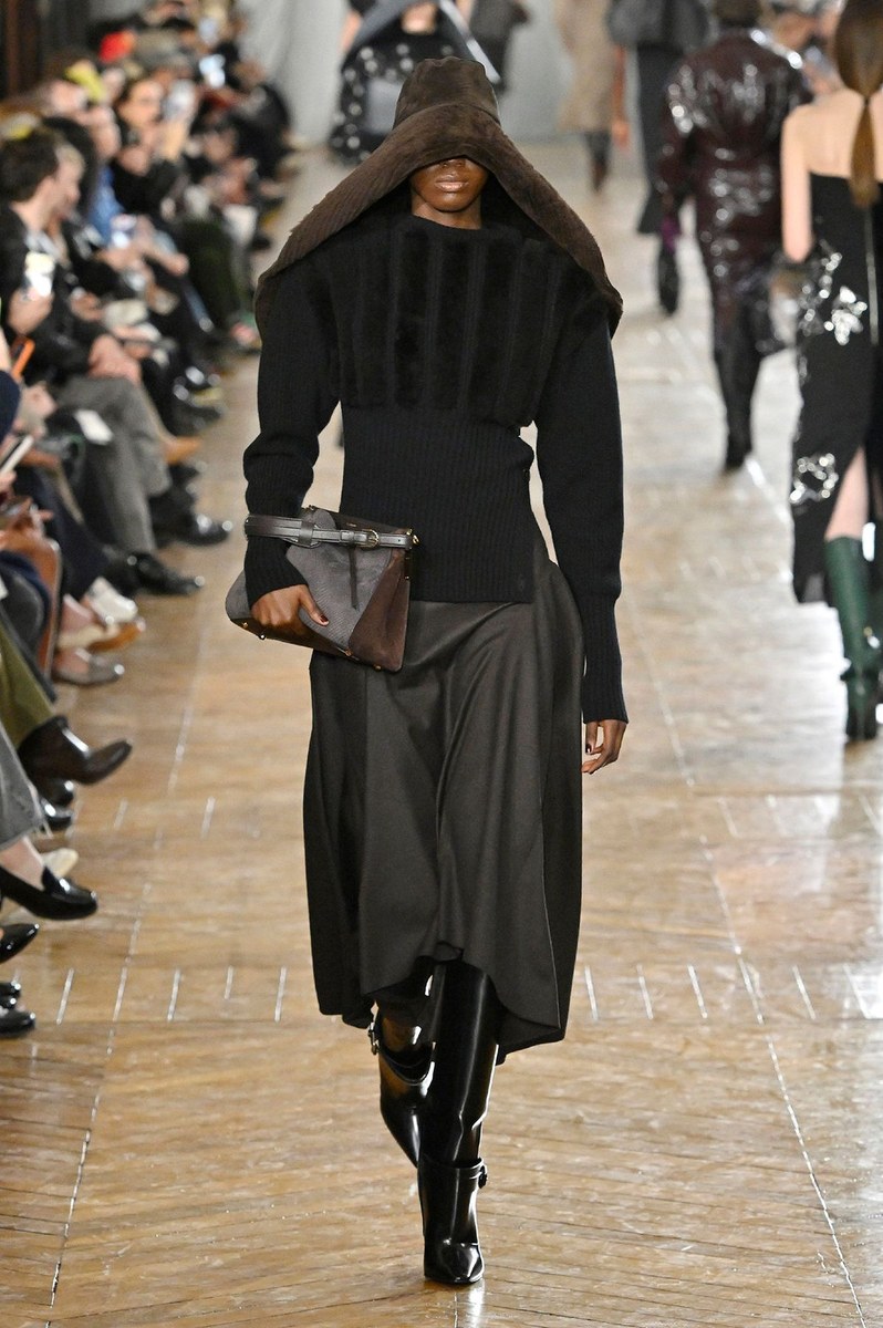 Look 19