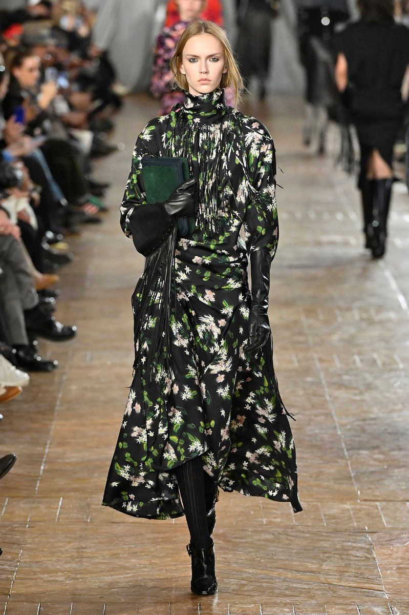 Look 24