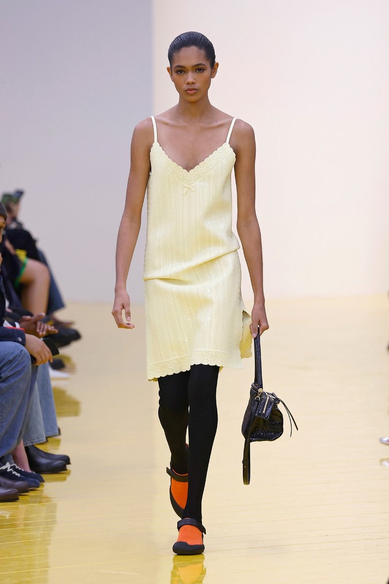 Loewe FW26 Women Looks Report