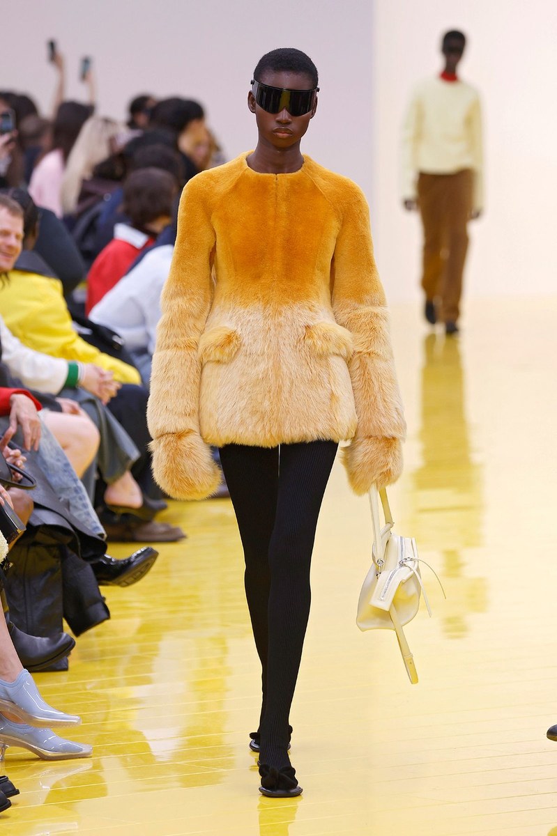 Look 2