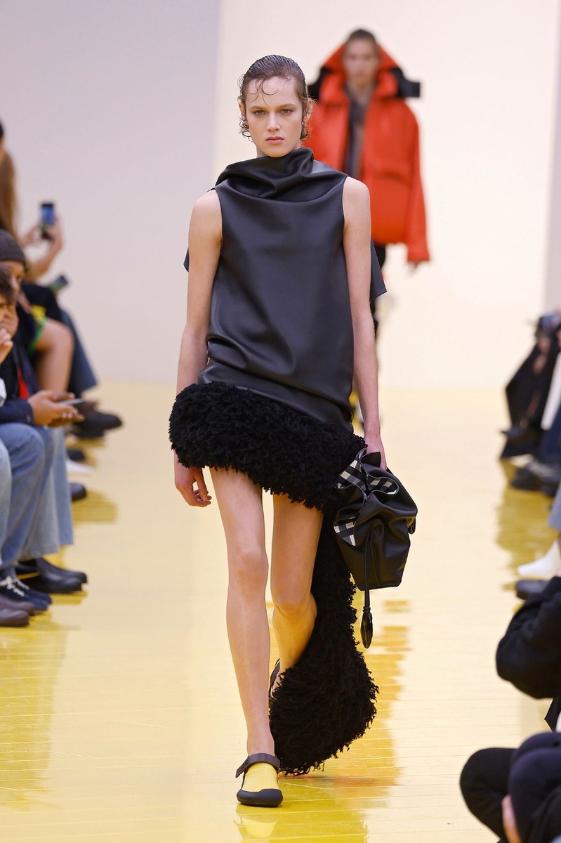 Look 11