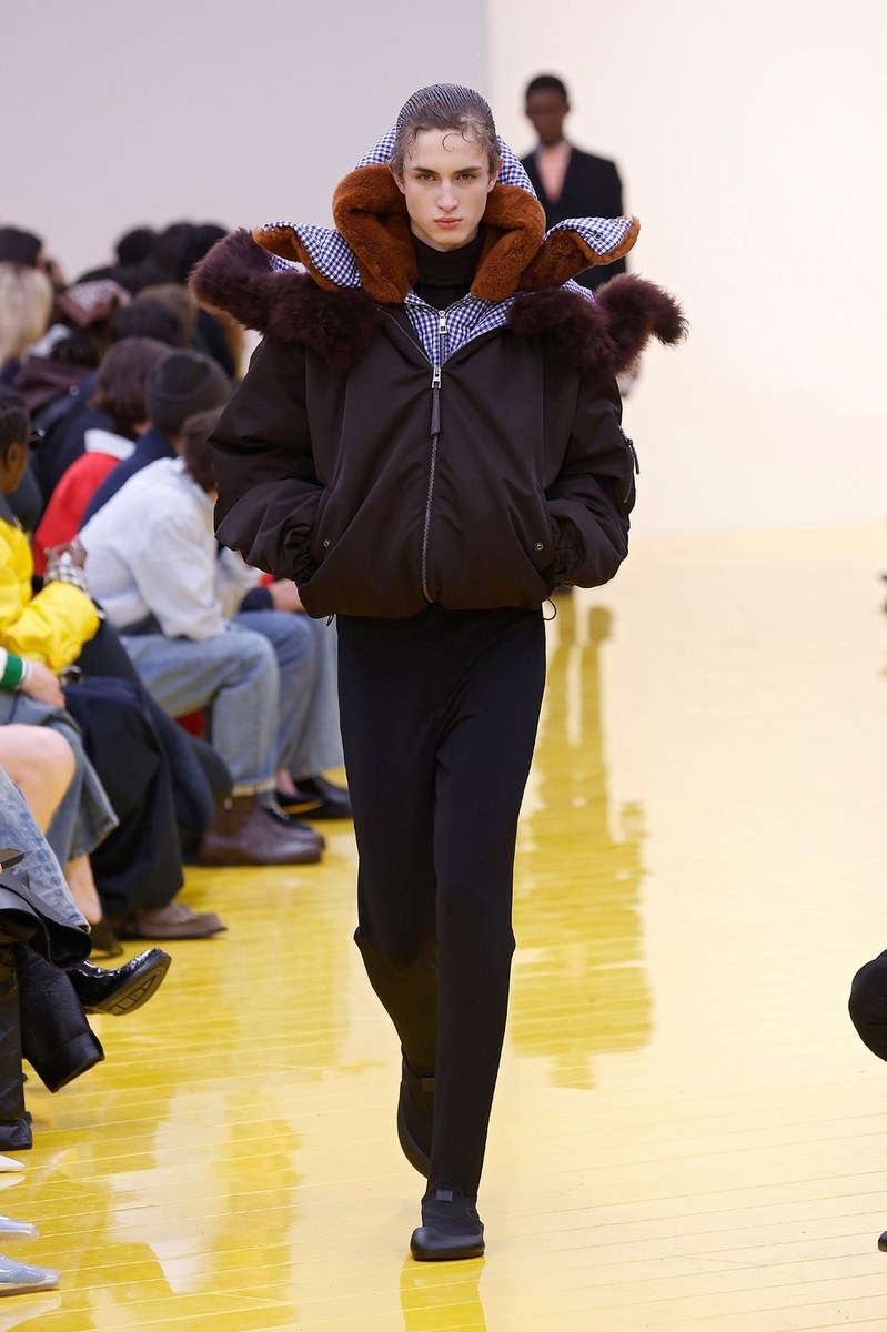 Look 27