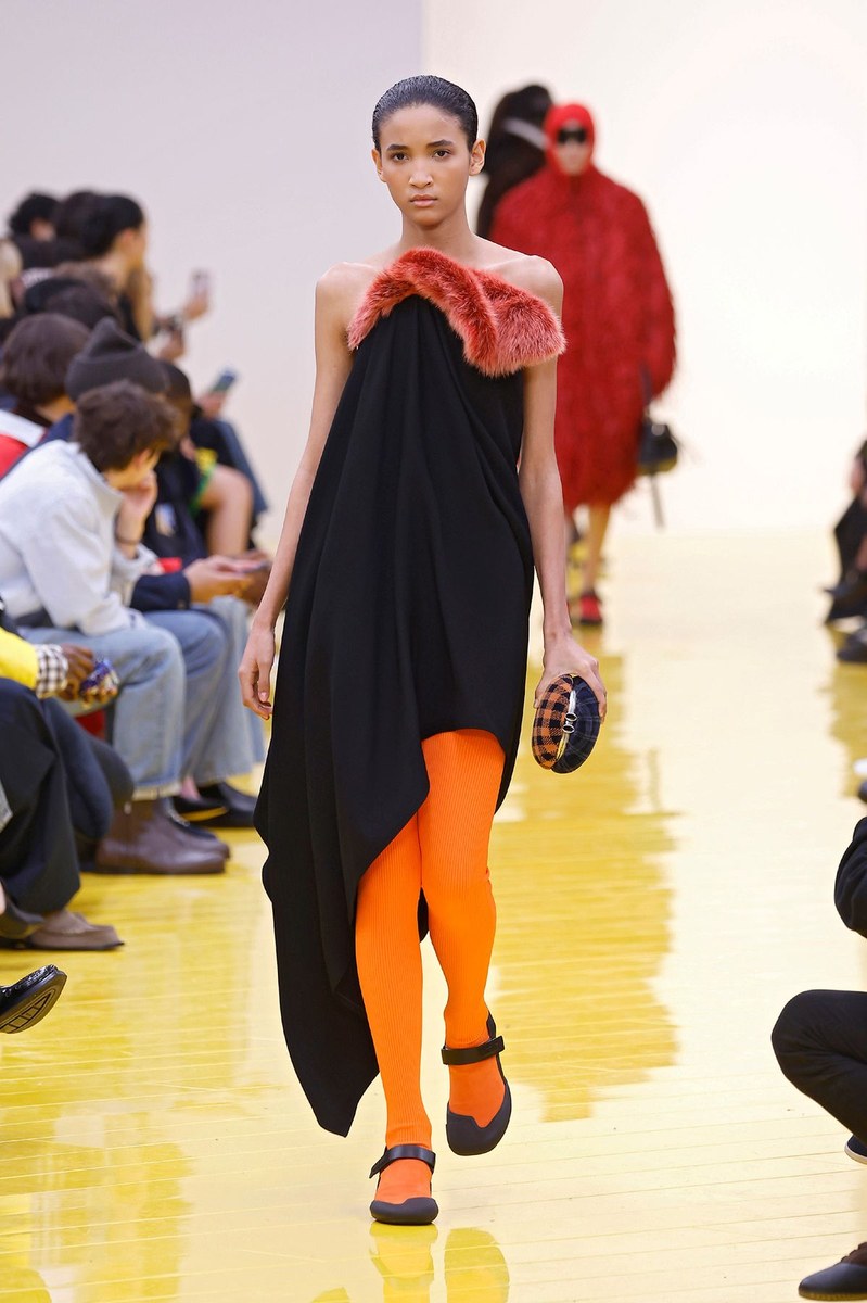 Look 30