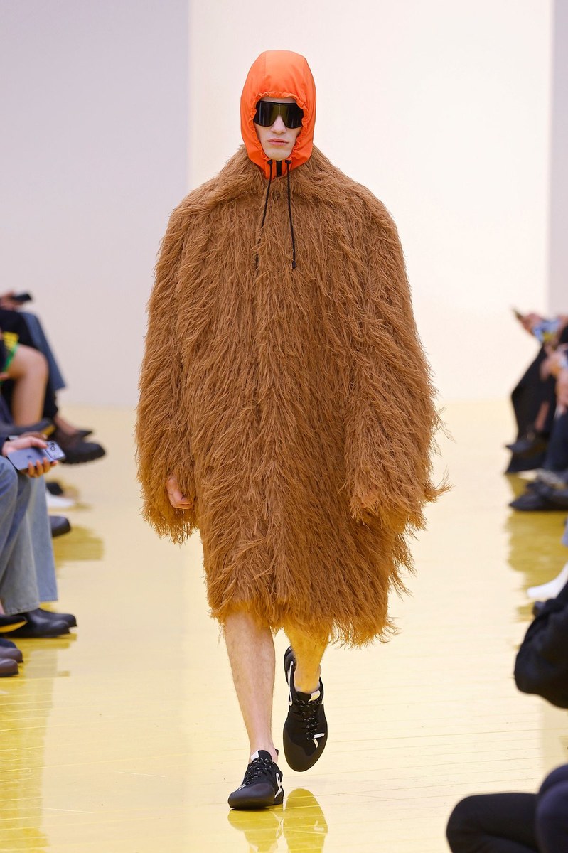 Look 49