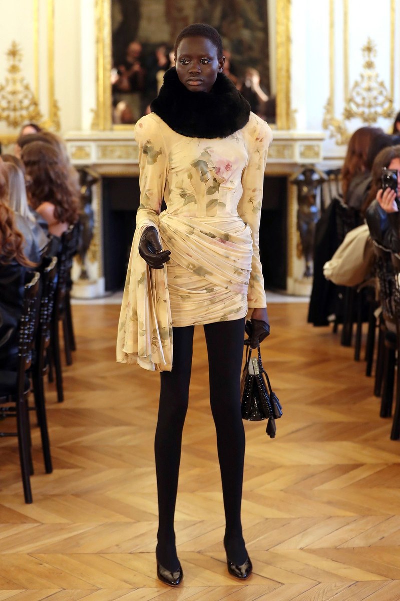 Look 11