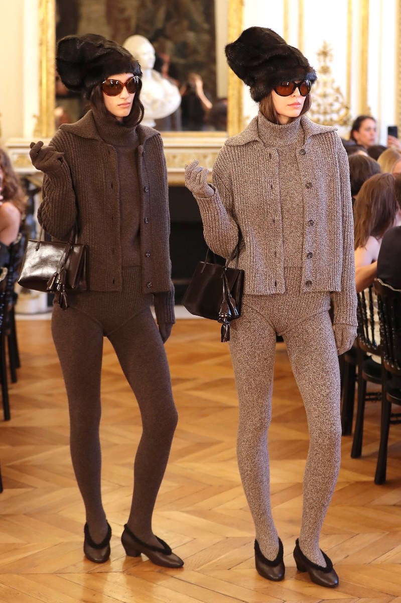 Look 15