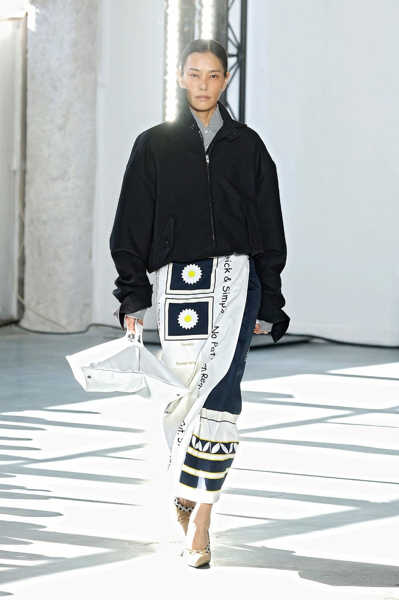 Look 7