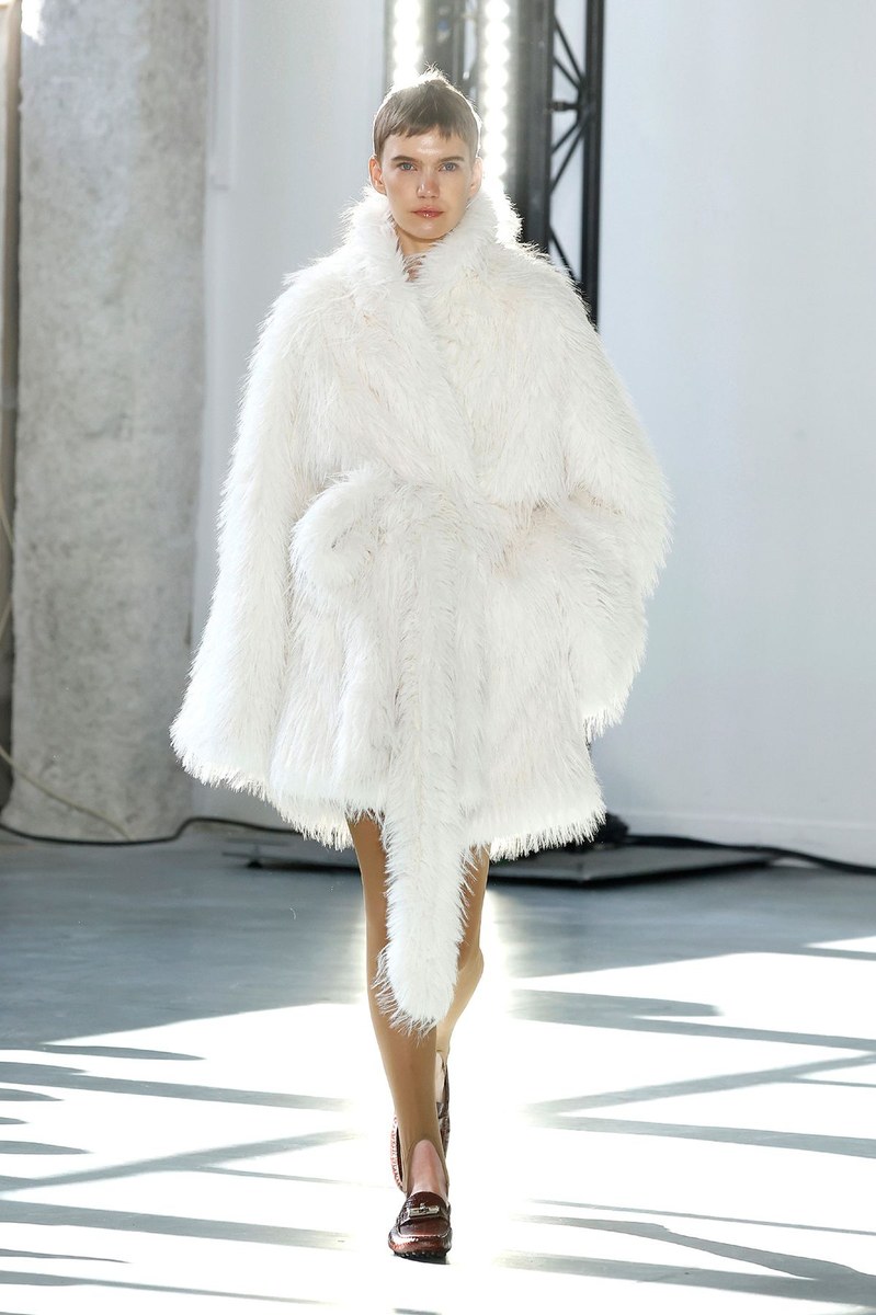 Look 13