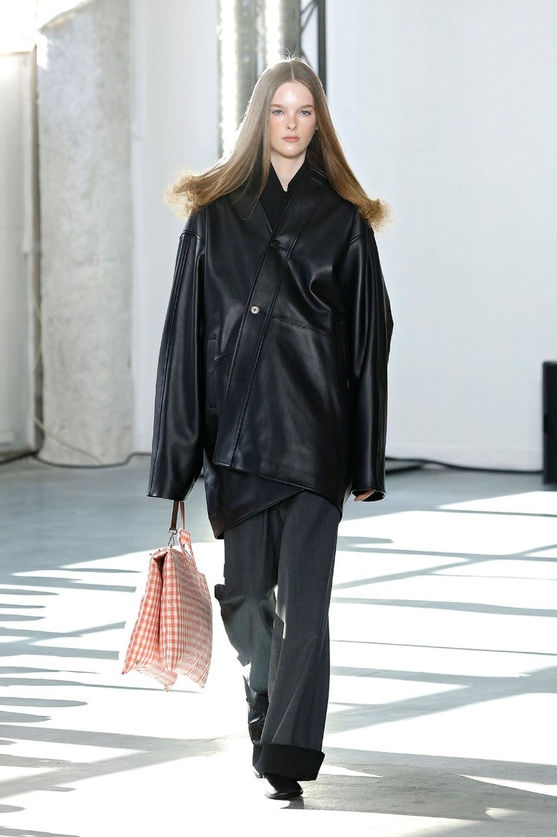 Look 19