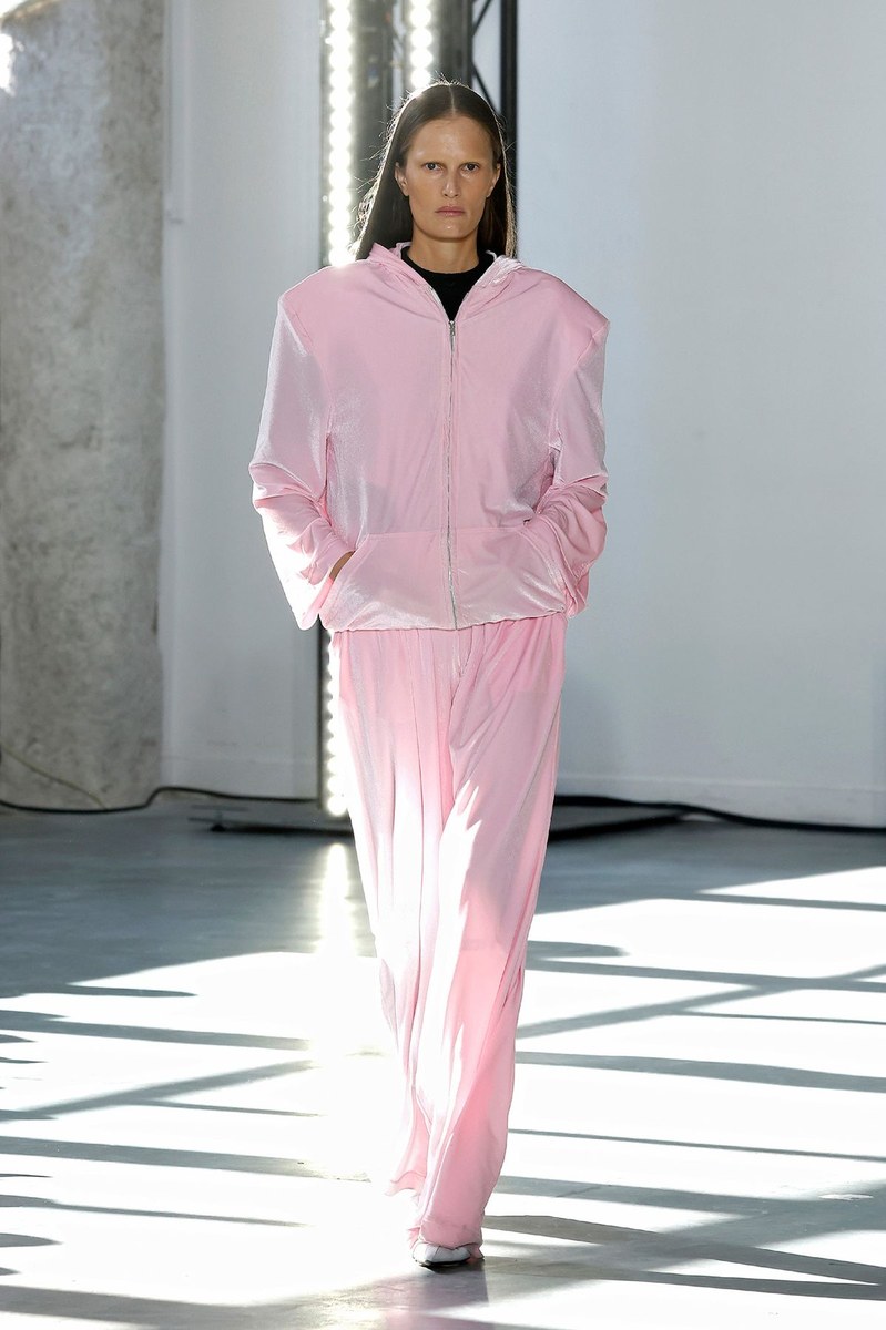 Look 24