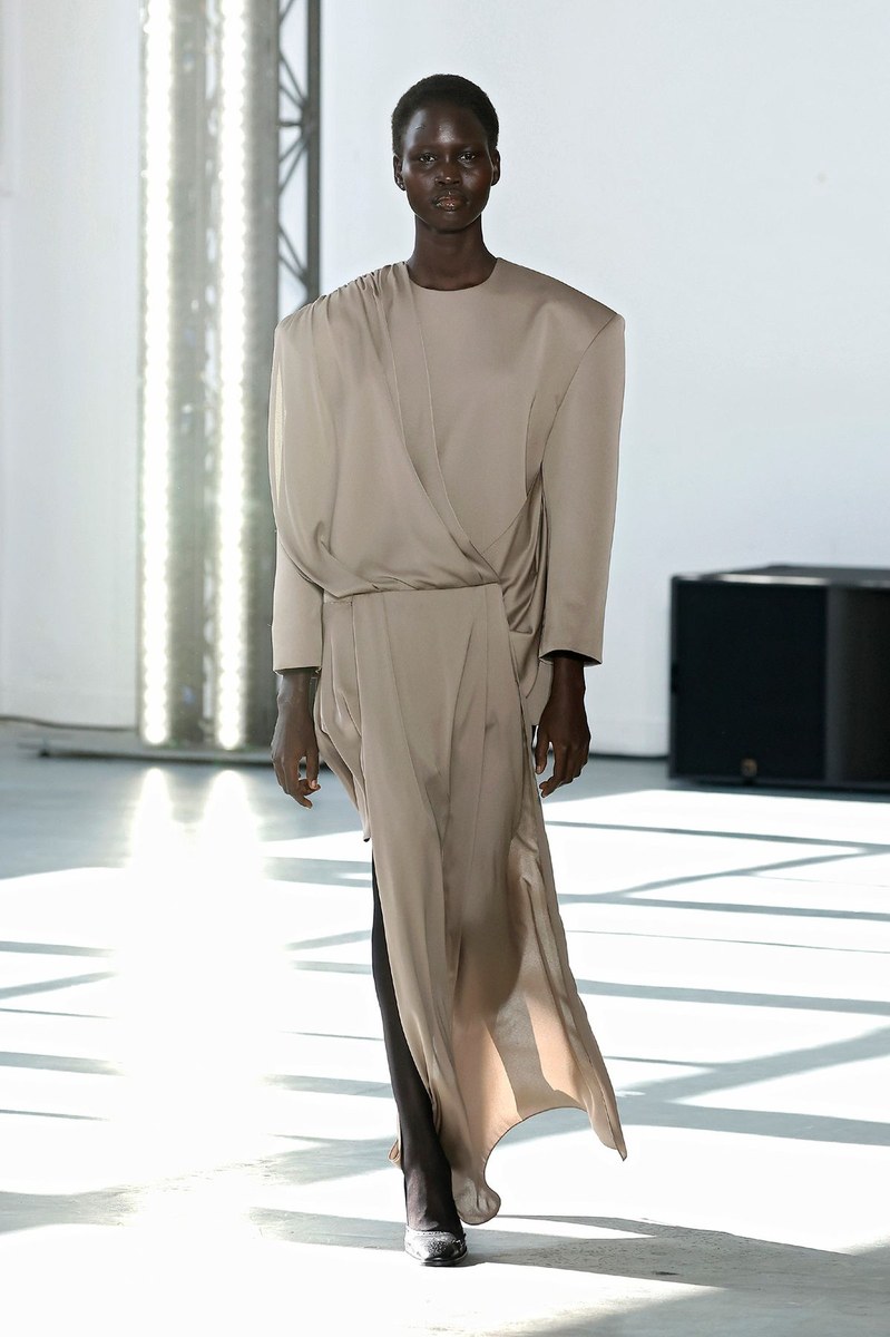 Look 28