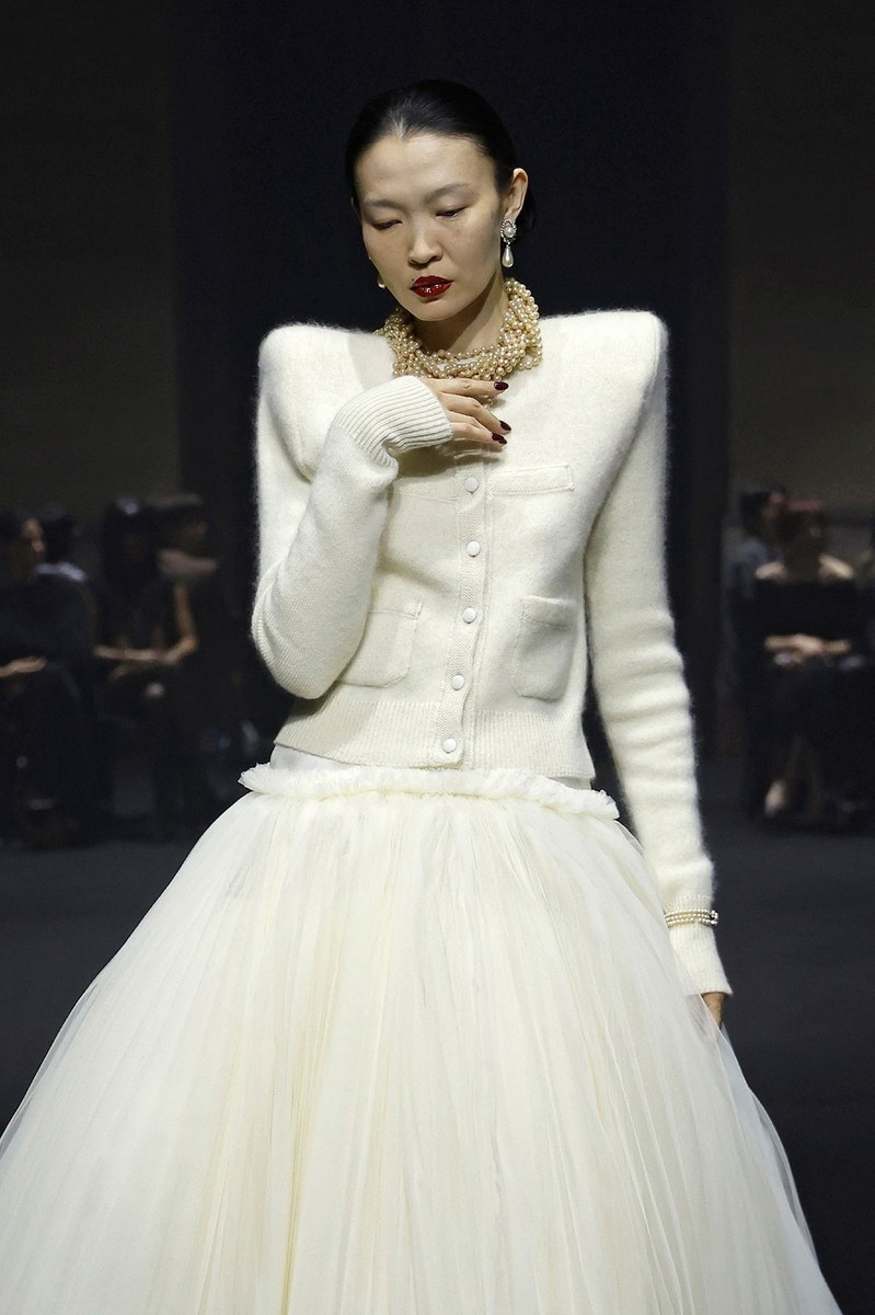 Look 9