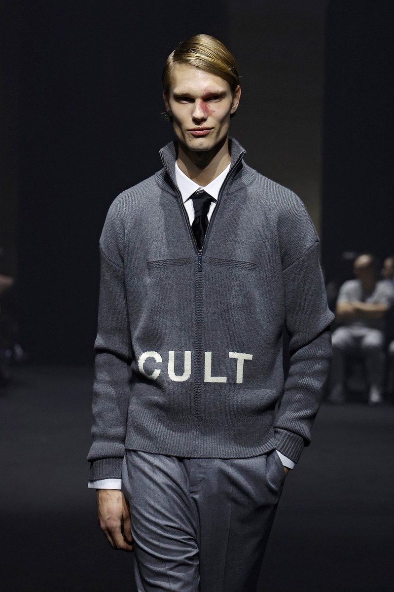 Look 10