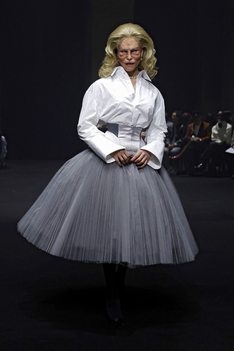 Look 14