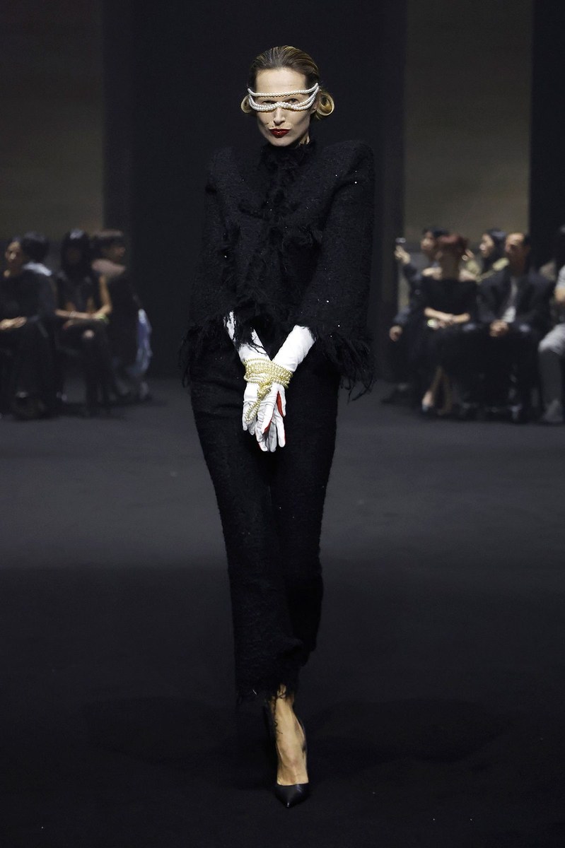 Look 17