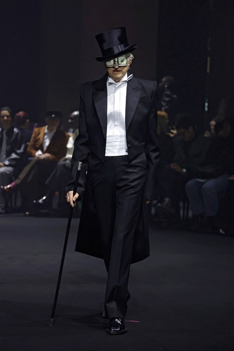 Look 29