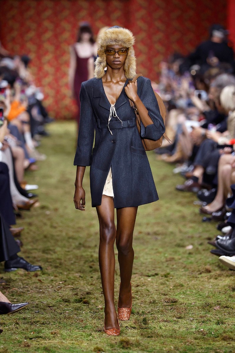 Look 5