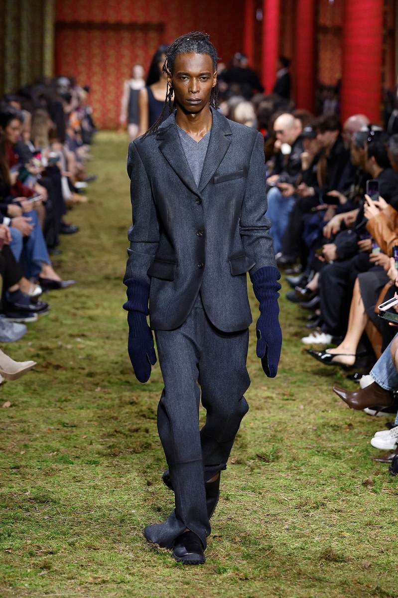 Look 13