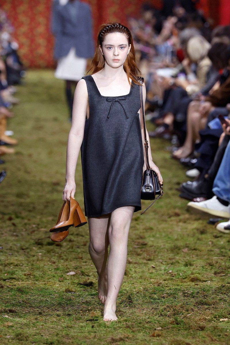 Look 15