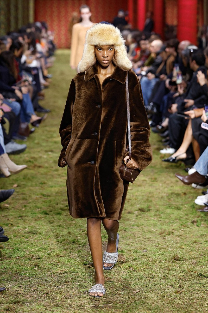 Look 48