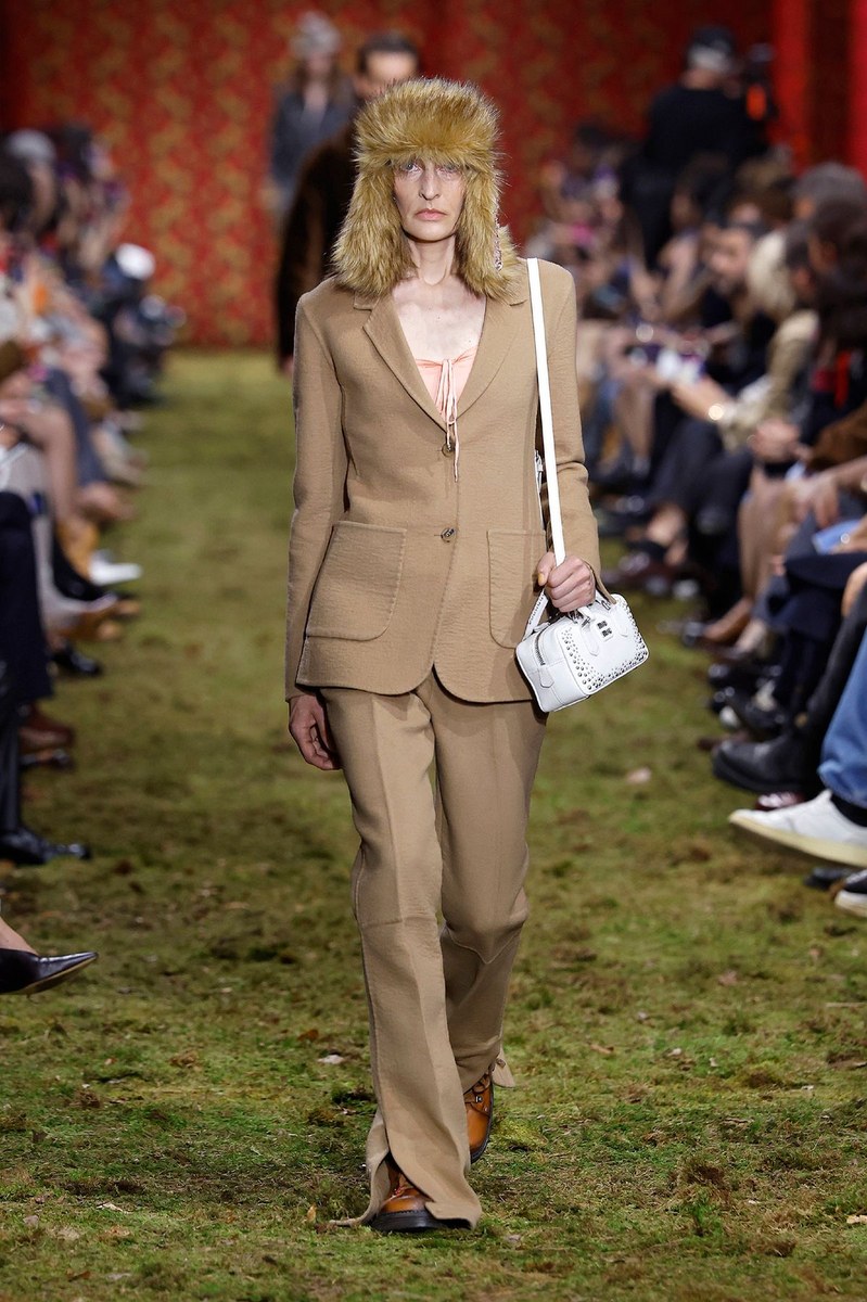 Look 53