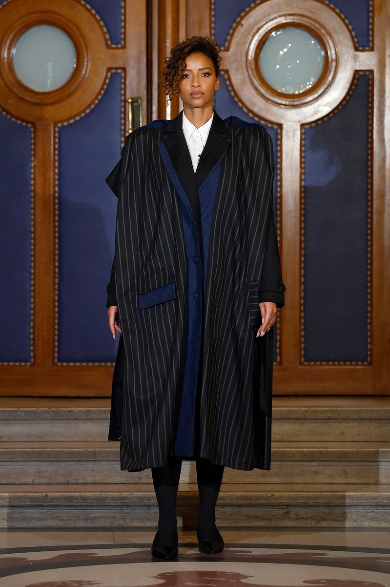 Look 4