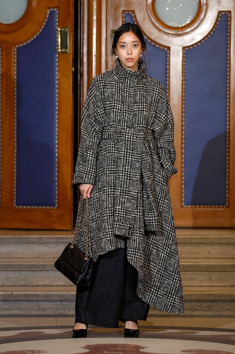 Look 8
