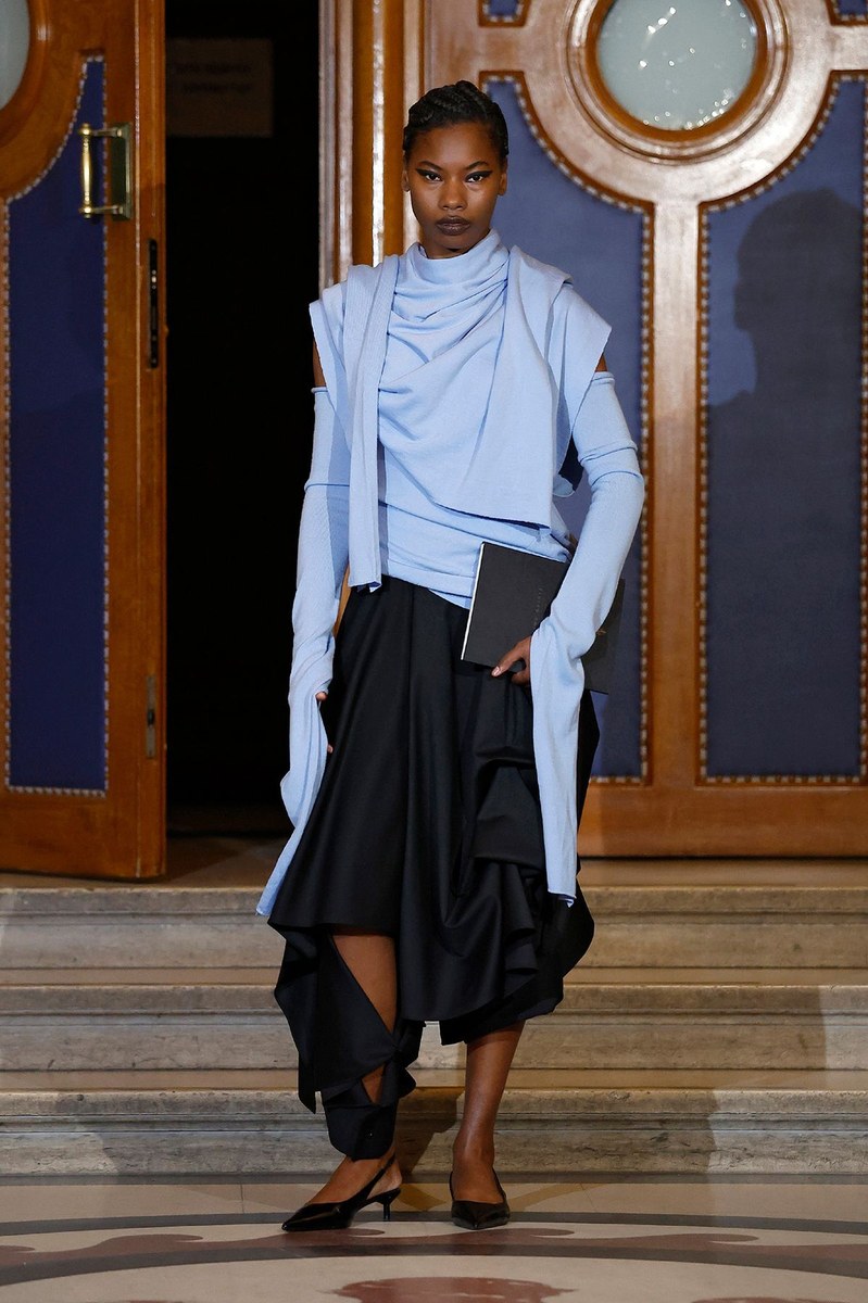 Look 14