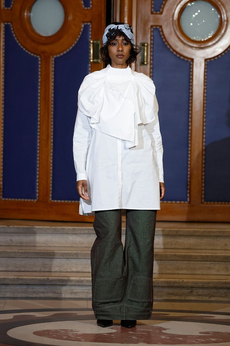 Look 27