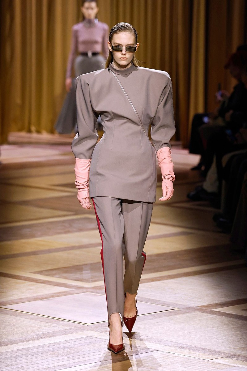 Look 5