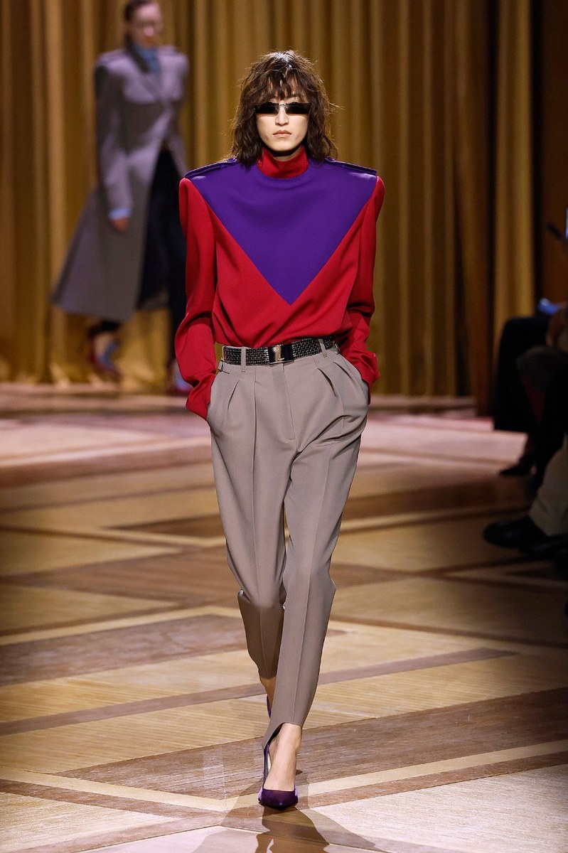 Look 16