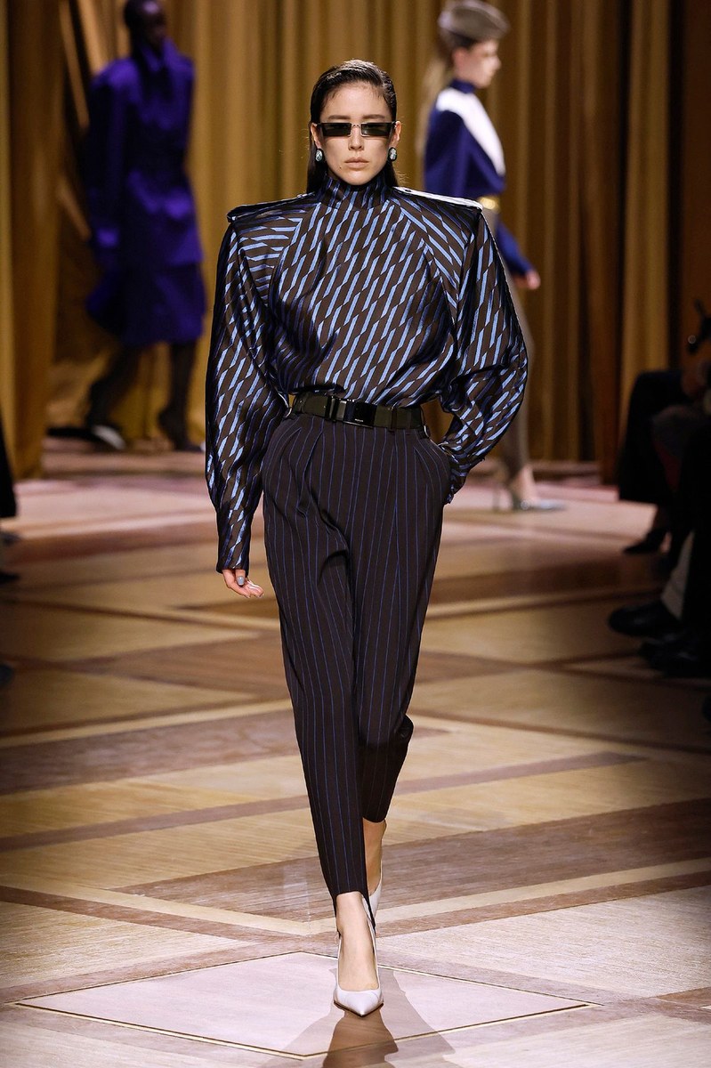 Look 24