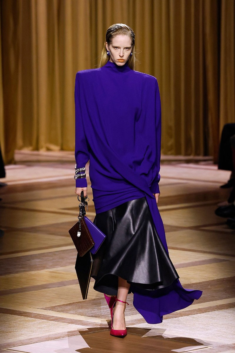Look 27
